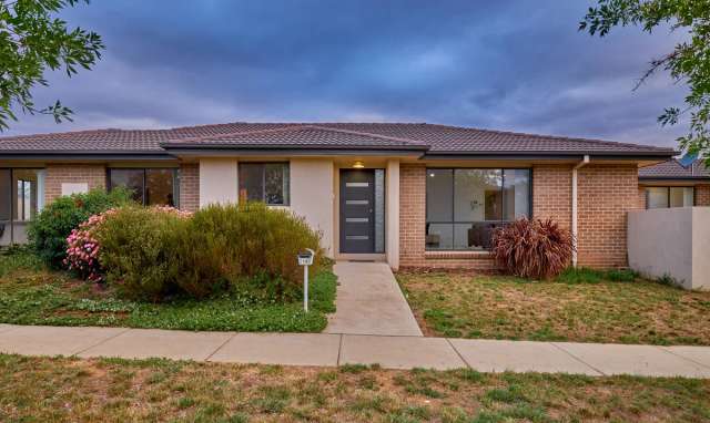 House For Rent in District of Gungahlin, Australian Capital Territory