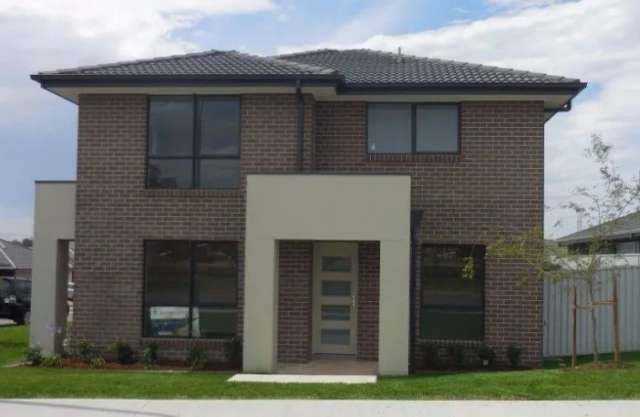 Real Estate For Lease - 17 Correa Circuit - Gregory Hills , NSW