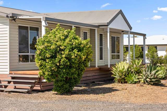 The ideal trifecta........ location, modern home & large shed