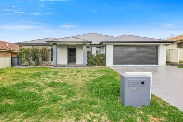 House For Sale in Tamworth, New South Wales