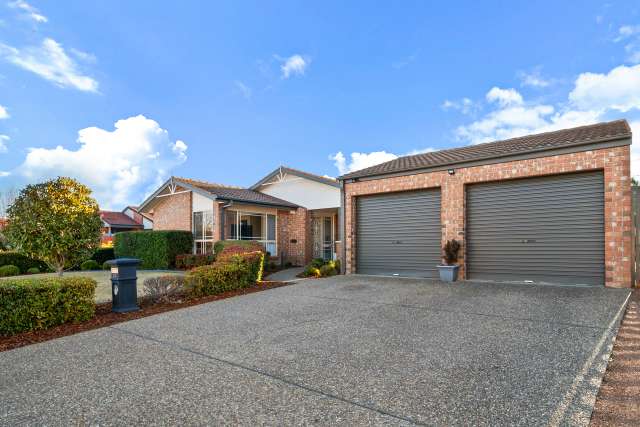 House For Sale in District of Tuggeranong, Australian Capital Territory