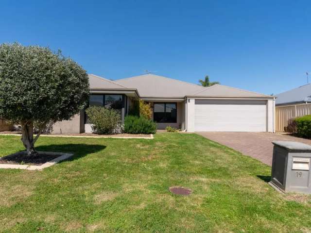 House For Sale in Baldivis, Western Australia