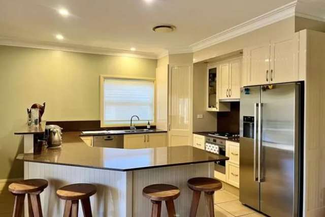 House For Rent in Tamworth, New South Wales