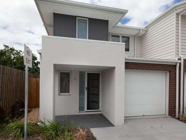 3 BEDROOM HOME WITH DUCTED AIR CONDITIONING!