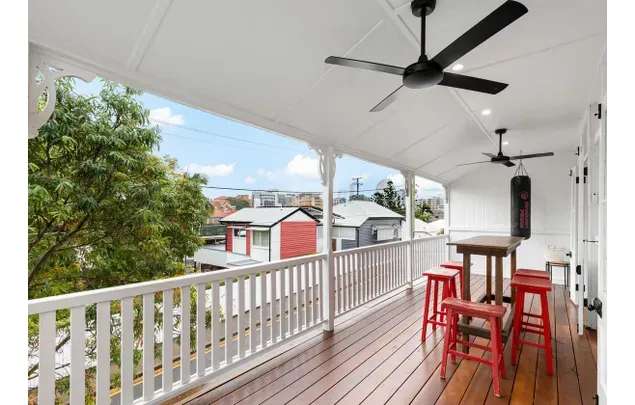 Rent 4 bedroom house in Sydney