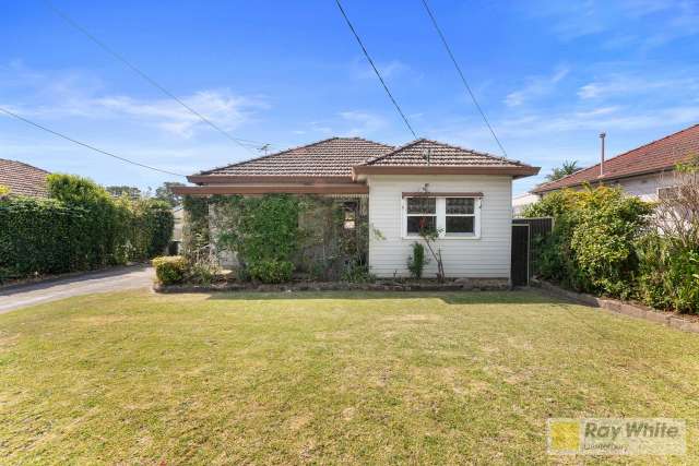 Spacious 3 Bedroom Family Home In Convenient Location