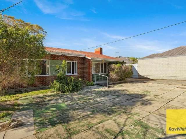 House For Sale in City of Stirling, Western Australia