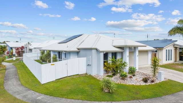 CORNER BLOCK HOME IN FOXTAIL