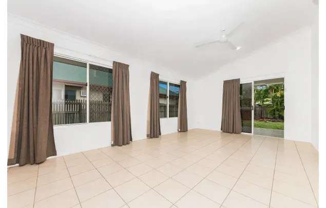 Rent 3 bedroom house in Kirwan