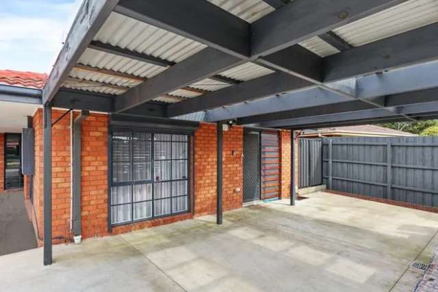 Villa For Rent in Melbourne, Victoria