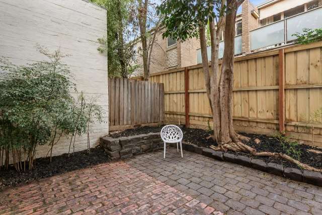 Apartment For Sale in Melbourne, Victoria