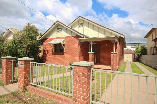 House For Rent in Wagga Wagga City Council, New South Wales