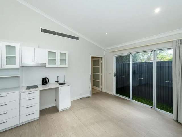 Apartment For Rent in City of Melville, Western Australia