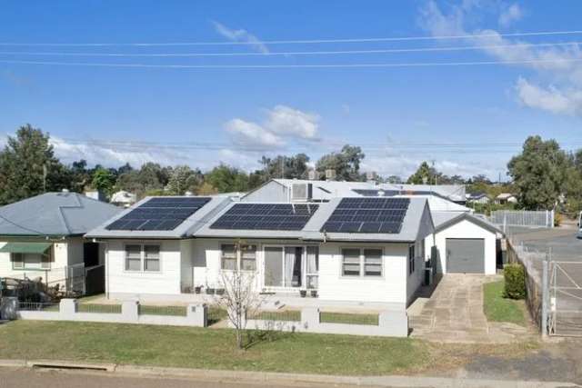 House For Sale in Tamworth, New South Wales