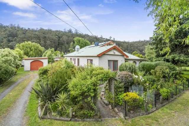 House For Sale in Woodbridge, Tasmania