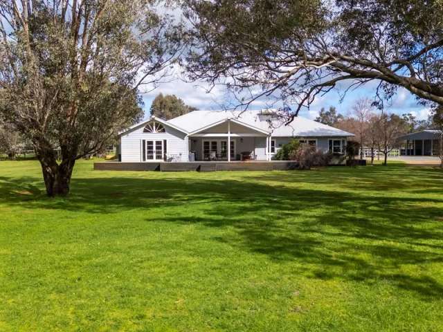 House For Sale in Serpentine, Western Australia