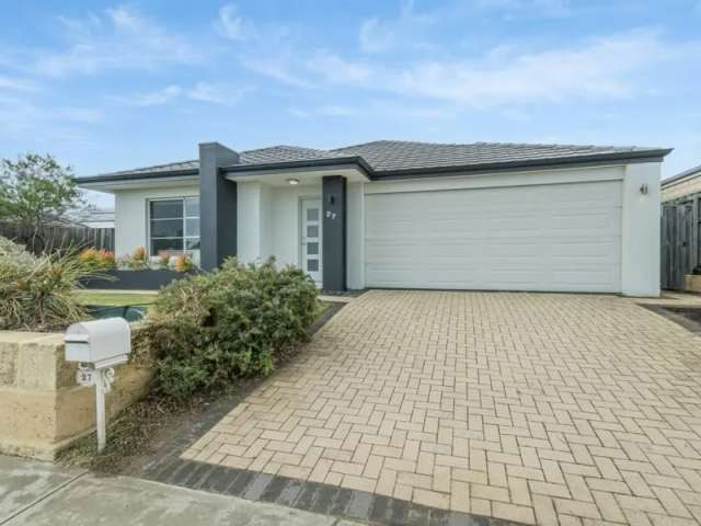 House For Sale in Yanchep, Western Australia