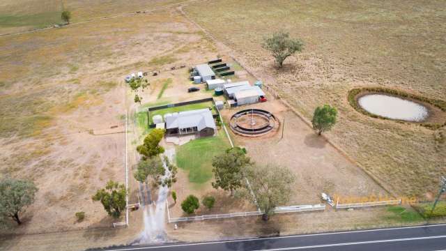 House For Sale in Tamworth, New South Wales