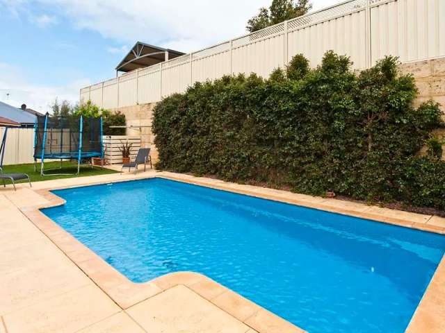 Large 4 x 2 Family Home in Baldivis