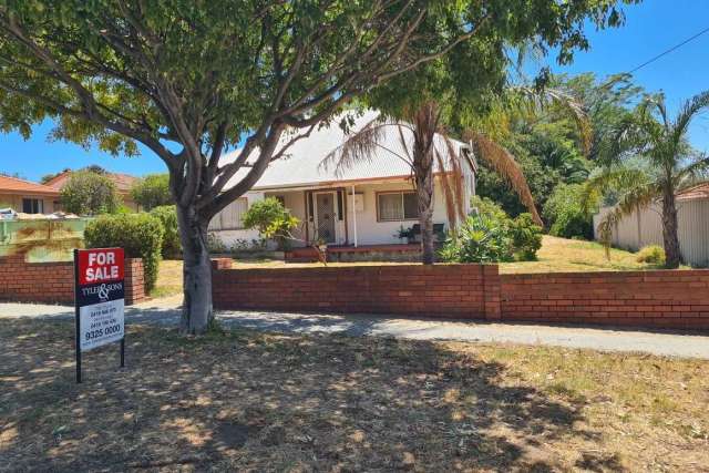 House For Sale in City of Melville, Western Australia