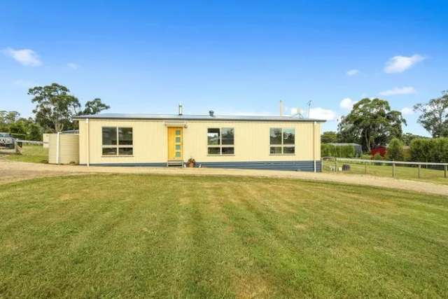 House For Sale in Drouin, Victoria