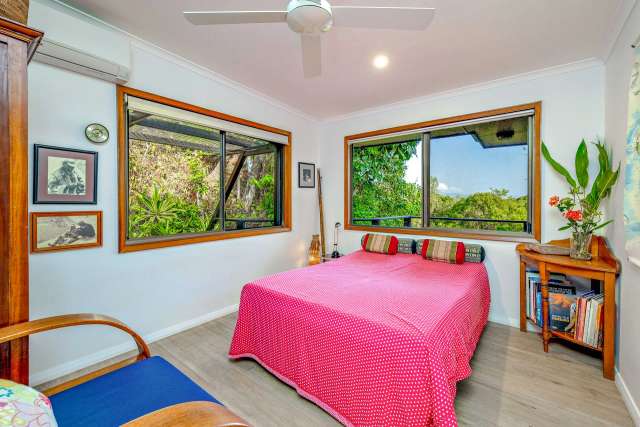 House For Sale in Cairns Regional, Queensland