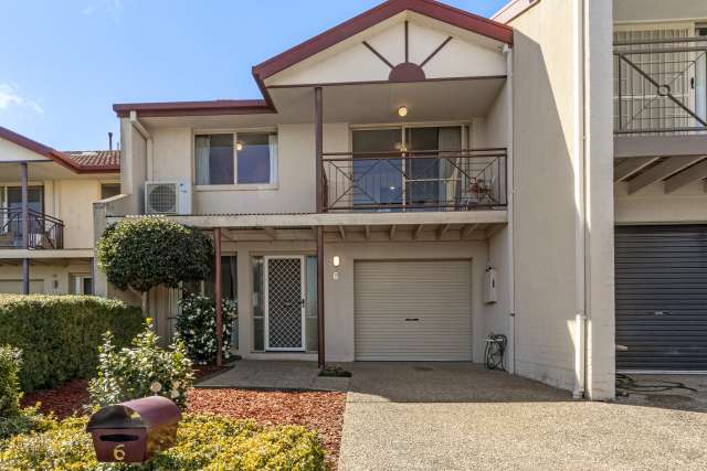 House For Sale in District of Gungahlin, Australian Capital Territory