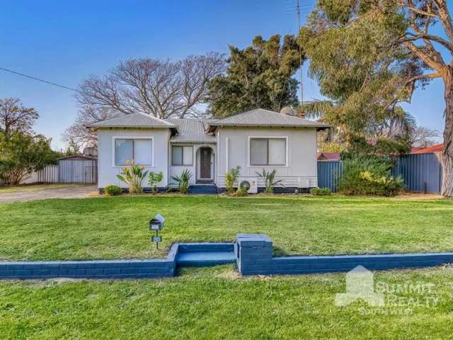 House For Sale in Bunbury, Western Australia