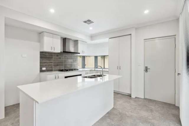 Apartment For Sale in City of Stirling, Western Australia