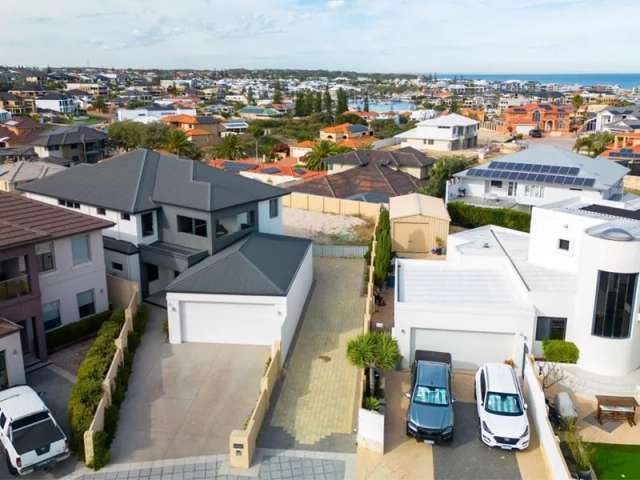 Land For Sale in City of Wanneroo, Western Australia