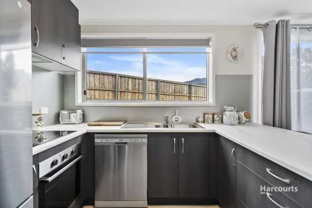 Apartment For Sale in Hobart, Tasmania