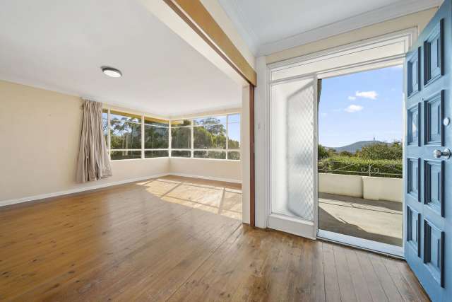 House For Sale in Canberra, Australian Capital Territory