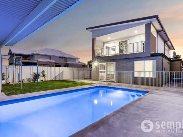 House For Sale in Mandurah, Western Australia