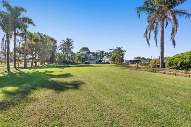 Acreage For Sale in Harvey, Western Australia