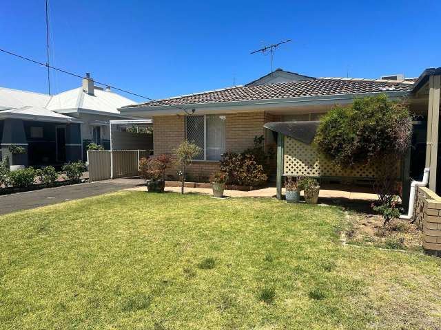 33 Columba Street, South Bunbury WA 6230 - House For Lease