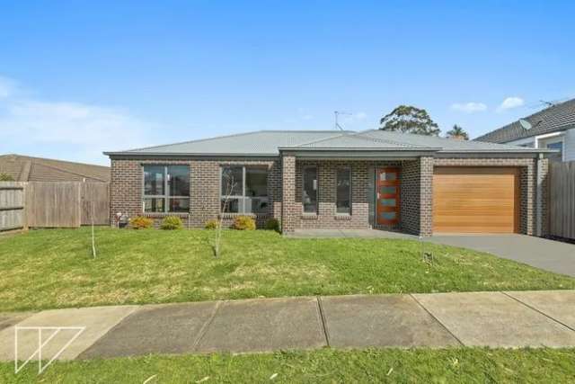 House For Sale in Drouin, Victoria