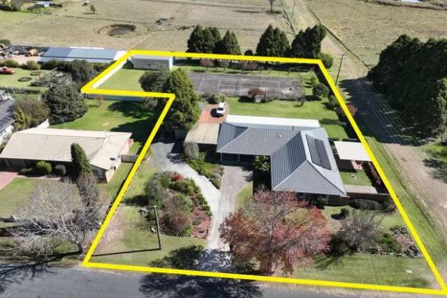 House For Sale in Tenterfield, New South Wales