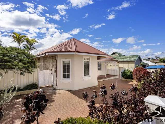 House For Sale in Geraldton, Western Australia