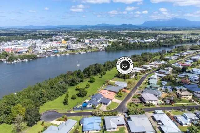 Land For Sale in Innisfail, Queensland