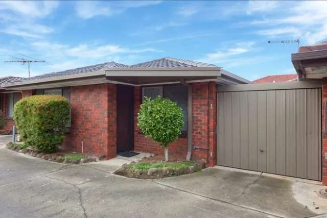 Villa For Rent in Melbourne, Victoria