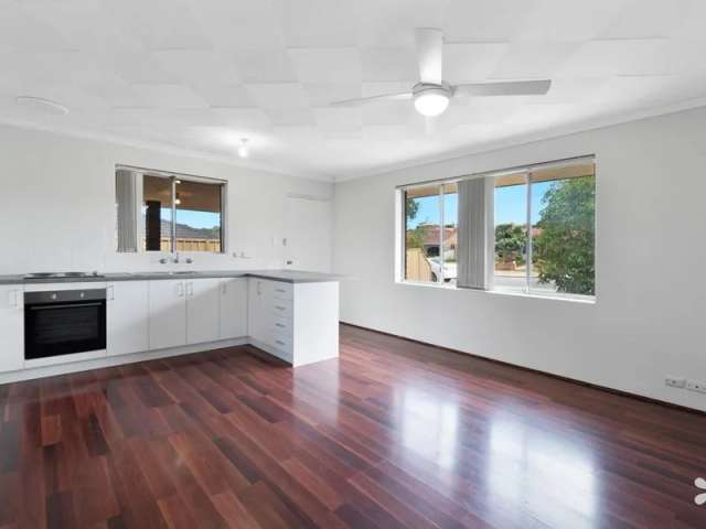 House For Rent in City of Cockburn, Western Australia