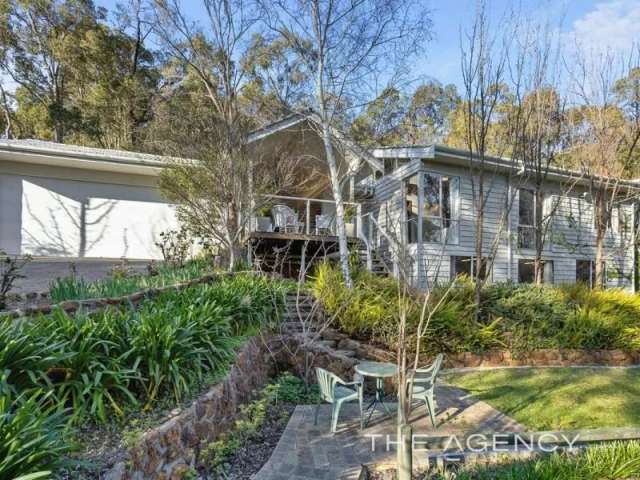 House For Sale in Shire Of Mundaring, Western Australia