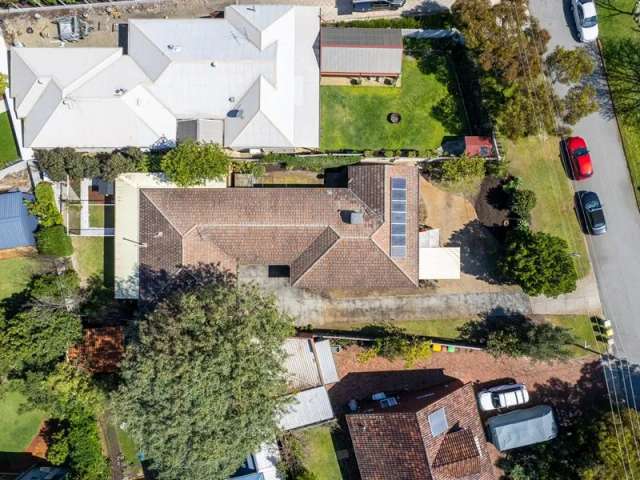 House For Sale in City of Melville, Western Australia