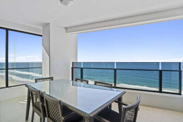 Apartment For Sale in Gold Coast City, Queensland