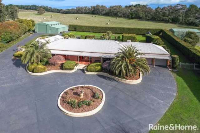 House For Sale in Gisborne, Victoria