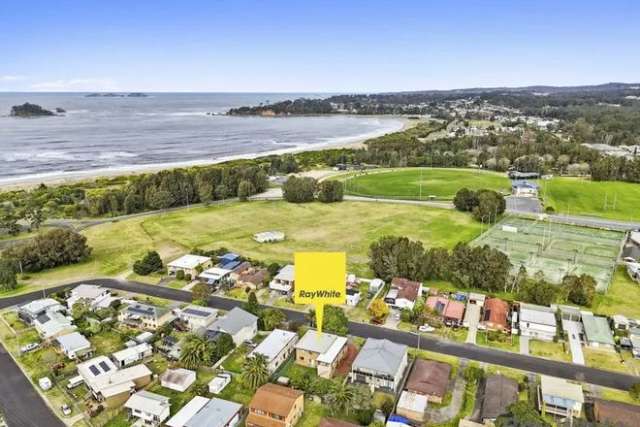 House For Sale in Batemans Bay, New South Wales