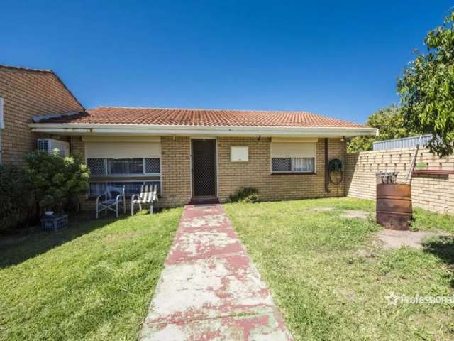 House For Sale in Geraldton, Western Australia