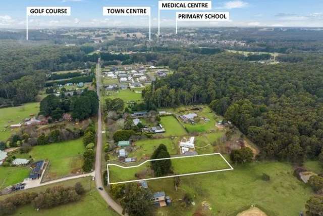 Land For Sale in Trentham, Victoria