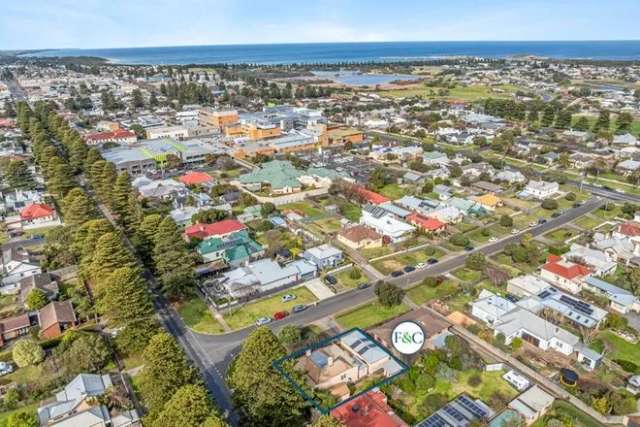 House For Sale in Warrnambool, Victoria