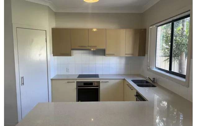 Rent 4 bedroom apartment in Sydney